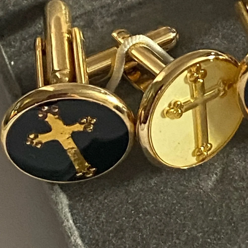Emilio Ponti Roma Milano Gold and Black Budded Cross 2 Set of Cufflinks In Box
